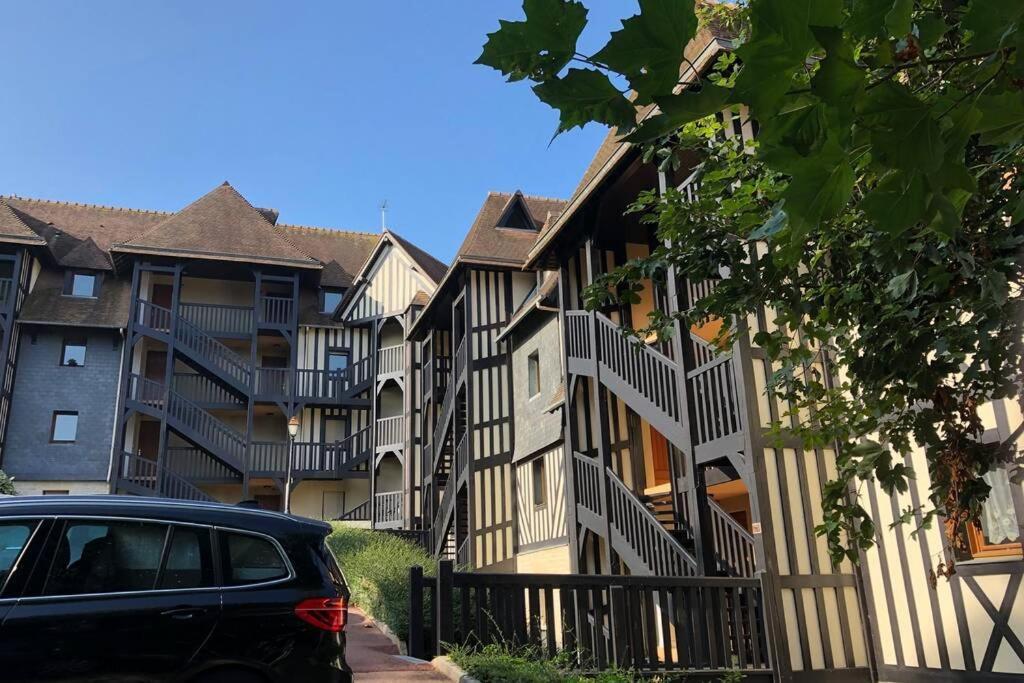 Deauville...Attitude المظهر الخارجي الصورة